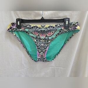 Women's - Multi-colored Bathing suite Bottoms - (M/L)